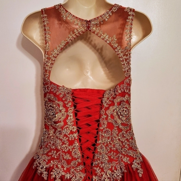 Layla K Quinceanera Ball Gown Dress Red Gold Beaded Size 6 - Picture 6 of 13
